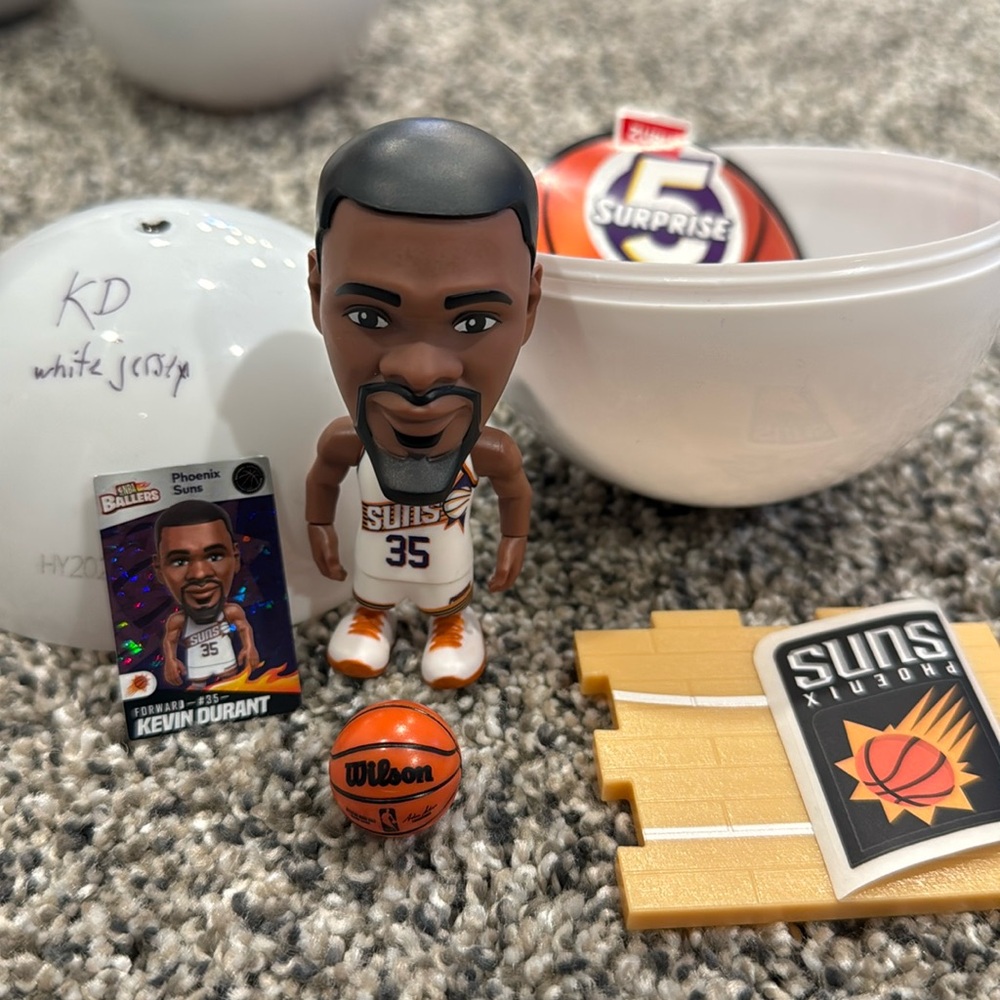 Zuru NBA Ballers 5 Surprise mystery figure, Kevin Durant, Phoenix Suns
